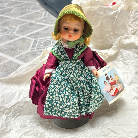 Madame Alexander “Denmark” - Picture 1 of 8